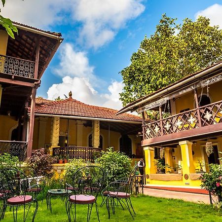 Casa Menezes - A Heritage Goan Homestay Bambolim Εξωτερικό φωτογραφία