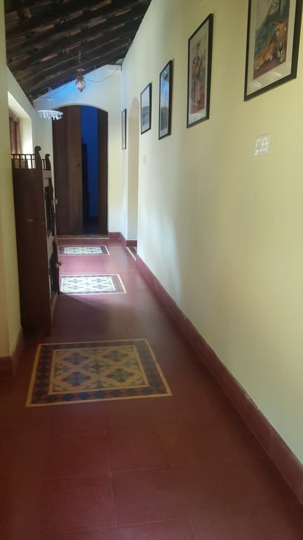 Casa Menezes - A Heritage Goan Homestay Bambolim Δωμάτιο φωτογραφία