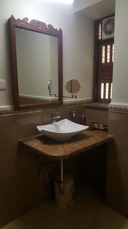 Casa Menezes - A Heritage Goan Homestay Bambolim Δωμάτιο φωτογραφία