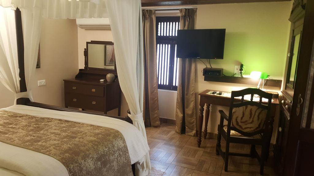 Casa Menezes - A Heritage Goan Homestay Bambolim Δωμάτιο φωτογραφία