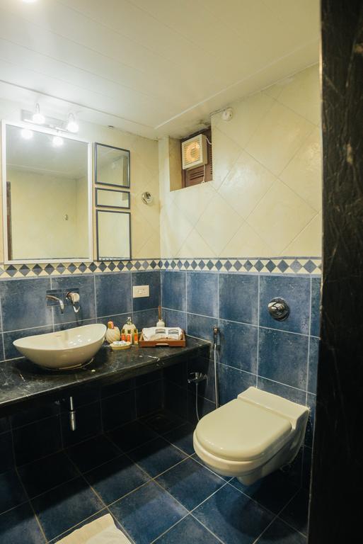 Casa Menezes - A Heritage Goan Homestay Bambolim Εξωτερικό φωτογραφία