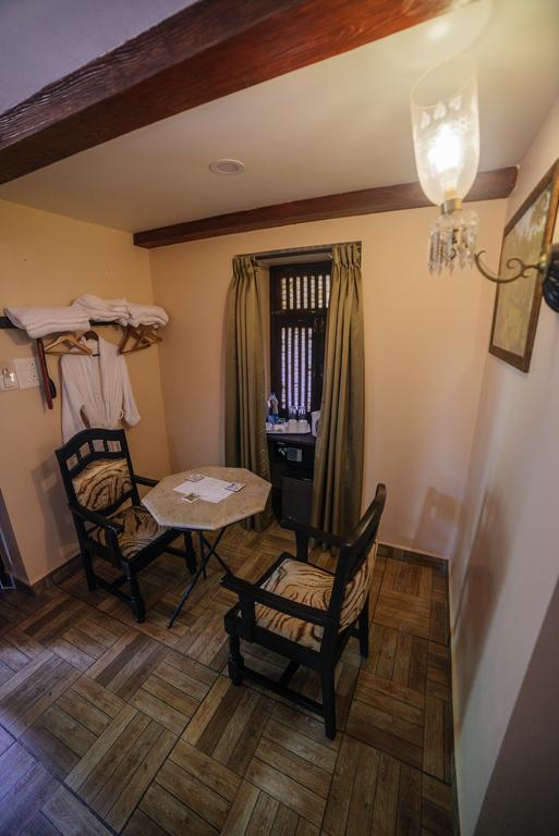 Casa Menezes - A Heritage Goan Homestay Bambolim Εξωτερικό φωτογραφία