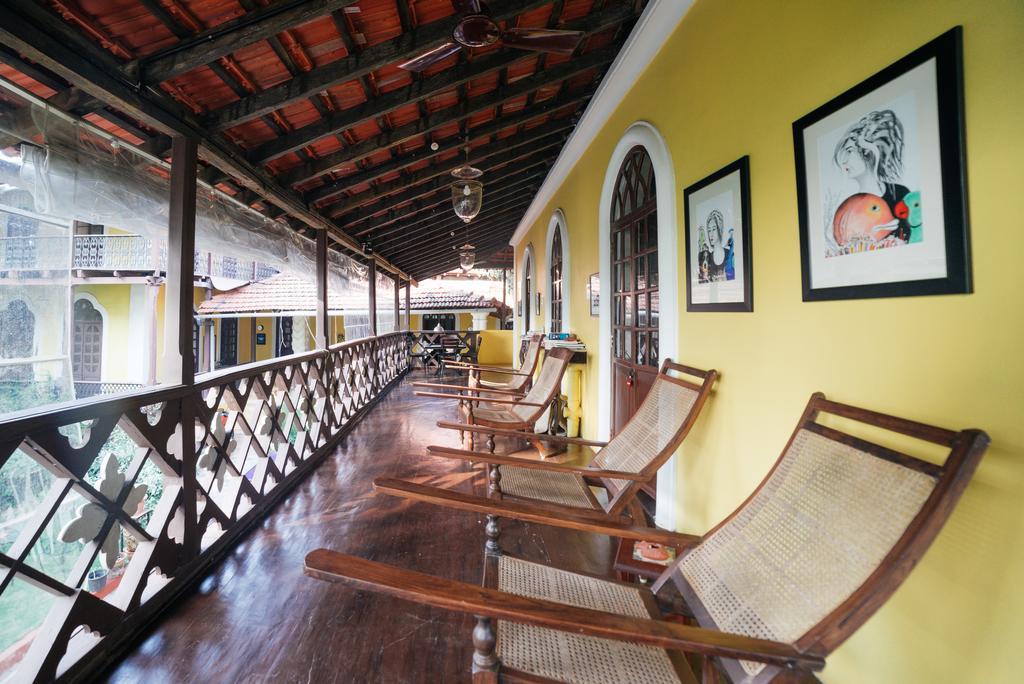 Casa Menezes - A Heritage Goan Homestay Bambolim Εξωτερικό φωτογραφία