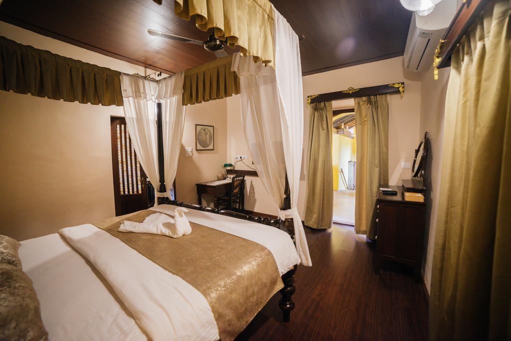 Casa Menezes - A Heritage Goan Homestay Bambolim Εξωτερικό φωτογραφία